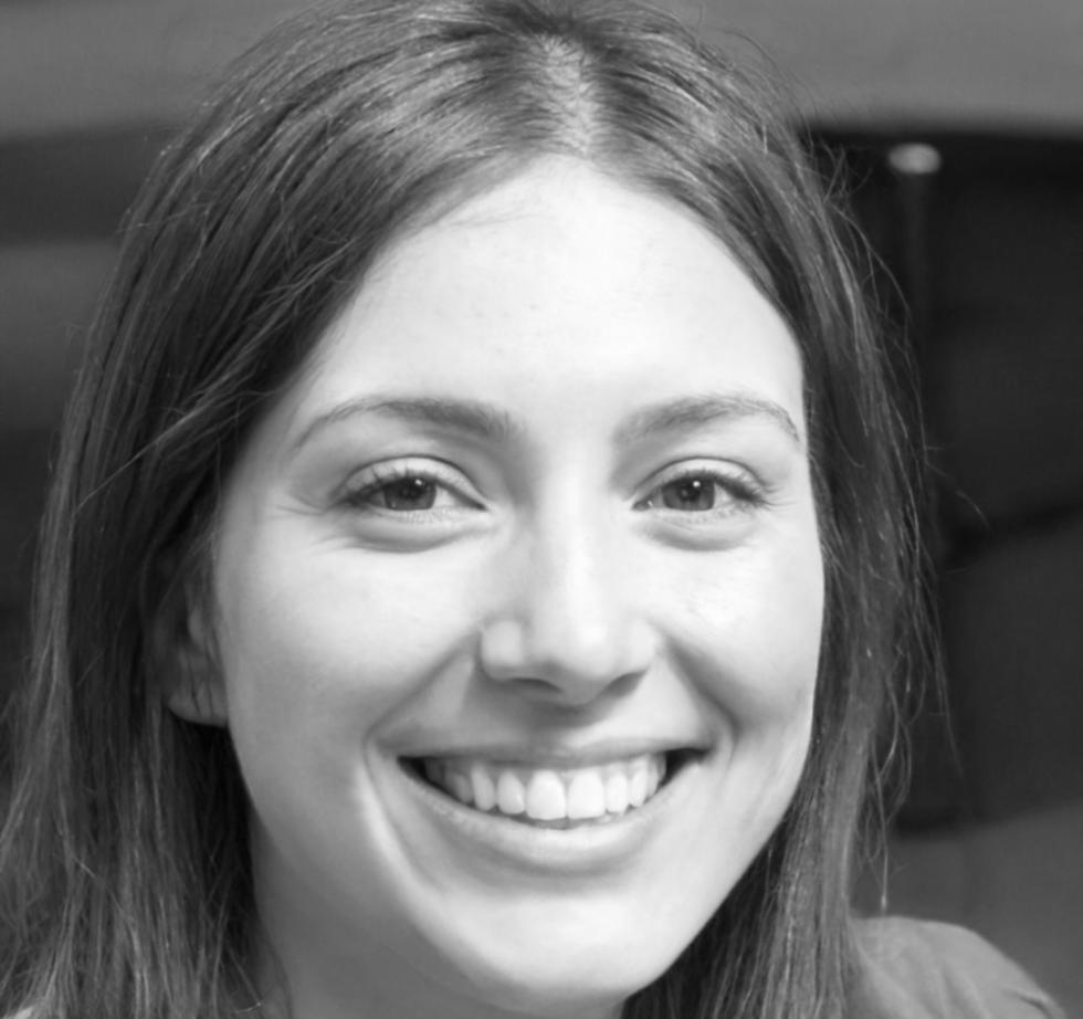 Lisanne Theron, Remote Team Strategist